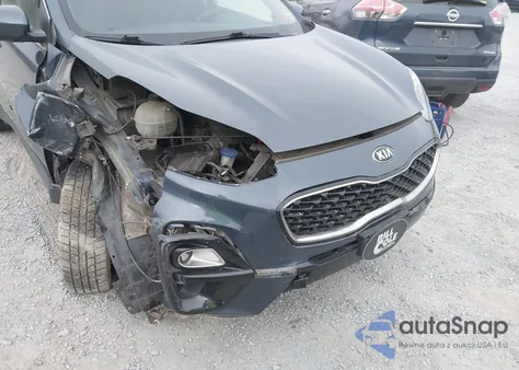 2020 Kia Sportage Lx z USA, uszkodzony, nr VIN KNDPMCAC7L7765912